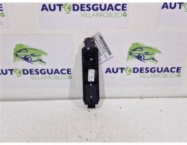 MANDO ELEVALUNAS DELANTERO DERECHO Mercedes-Benz Sprinter II Furgón  2 1 413/414/416/510/511/513/514/516 CDI  [2 1 Ltr  - 70 kW