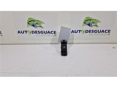 MANDO ELEVALUNAS DELANTERO DERECHO Kia Rio  1 2 Edition 7 [1 2 Ltr  - 62 kW CAT]