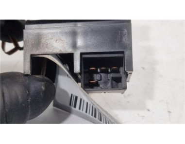 MANDO ELEVALUNAS DELANTERO DERECHO Audi TT Coupe/Roadster  1 8 T Coupe  [1 8 Ltr  - 132 kW 20V Turbo]