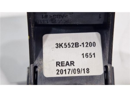 MANDO ELEVALUNAS DELANTERO DERECHO Hyundai Kona  1 0 Essence 2WD [1 0 Ltr  - 88 kW TGDI CAT]