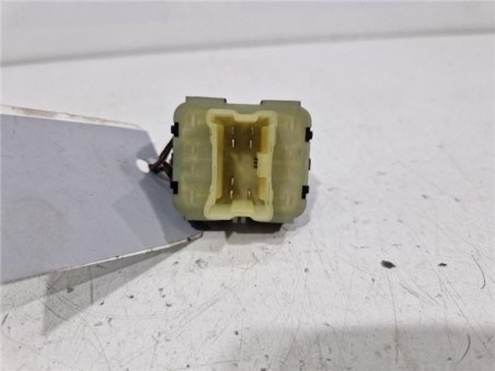 MANDO ELEVALUNAS DELANTERO IZQUIERDO Renault Clio IV Grandtour  1 5 Dynamique [1 5 Ltr  - 66 kW dCi Diesel FAP Energy]