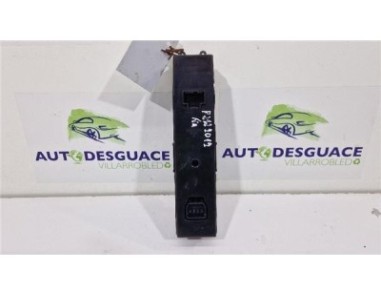 MANDO ELEVALUNAS DELANTERO IZQUIERDO Kia Carnival  2 9 CRDi