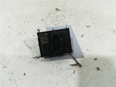 MANDO ELEVALUNAS DELANTERO IZQUIERDO Skoda Rapid  1 6 Active [1 6 Ltr  - 85 kW TDI DPF]