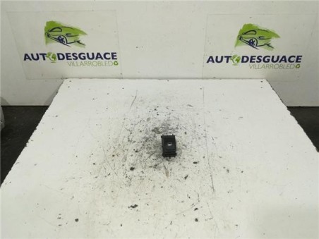 MANDO ELEVALUNAS TRASERO IZQUIERDO Skoda Rapid  1 6 Active [1 6 Ltr  - 77 kW TDI DPF]