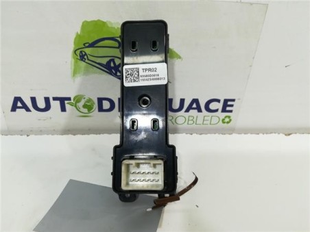 MANDO ELEVALUNAS TRASERO IZQUIERDO Hyundai Tucson  1 6 Style 2WD [1 6 Ltr  - 100 kW CRDi CAT ]