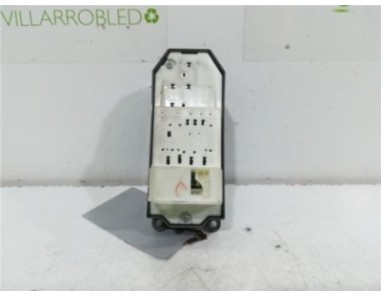 MANDO ELEVALUNAS DELANTERO IZQUIERDO Toyota YARIS  1 0