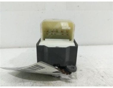 MANDO ELEVALUNAS DELANTERO IZQUIERDO Toyota YARIS  1 0