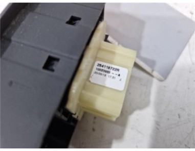 MANDO ELEVALUNAS DELANTERO IZQUIERDO Renault CLIO IV 0 9 