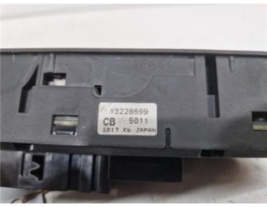 MANDO ELEVALUNAS DELANTERO IZQUIERDO Opel Astra H Berlina  1 7 CDTI