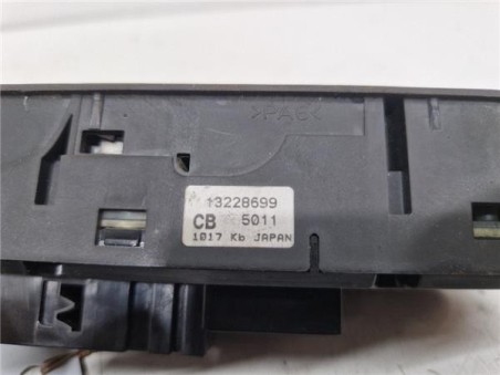 MANDO ELEVALUNAS DELANTERO IZQUIERDO Opel Astra H Berlina  1 7 CDTI