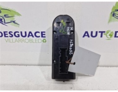MANDO ELEVALUNAS DELANTERO IZQUIERDO Opel Astra H Berlina  1 7 CDTI