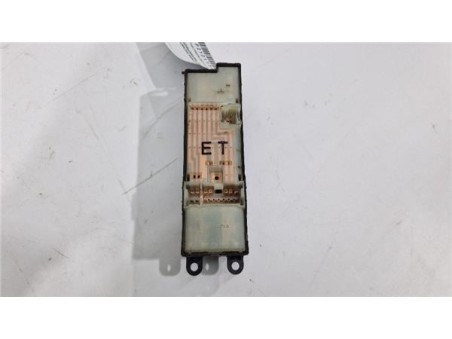 MANDO ELEVALUNAS DELANTERO IZQUIERDO Nissan X-Trail  2 2 Edition Elegance [2 2 Ltr  - 100 kW dCi Diesel CAT]