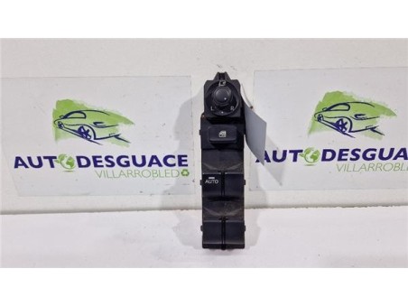 MANDO ELEVALUNAS DELANTERO IZQUIERDO Mazda 3 Berlina / Sedán  2 2 Evolution [2 2 Ltr  - 110 kW Turbodiesel CAT]