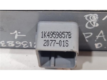 MANDO ELEVALUNAS DELANTERO IZQUIERDO Volkswagen Passat Berlina  2 0 TDI 16V