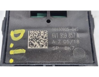 MANDO ELEVALUNAS DELANTERO IZQUIERDO Skoda Fabia  1 0 Business [1 0 Ltr  - 55 kW MPI]