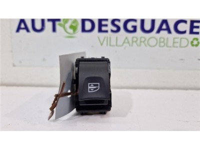 MANDO ELEVALUNAS DELANTERO DERECHO Dacia Sandero III  1 0 Access [1 0 Ltr  - 49 kW SCe CAT]