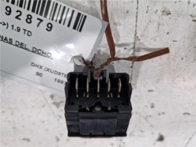 MANDO ELEVALUNAS DELANTERO DERECHO Peugeot 806  1 9 TD 2