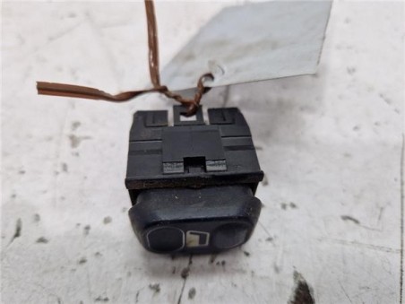 MANDO ELEVALUNAS DELANTERO DERECHO Peugeot 806  1 9 TD