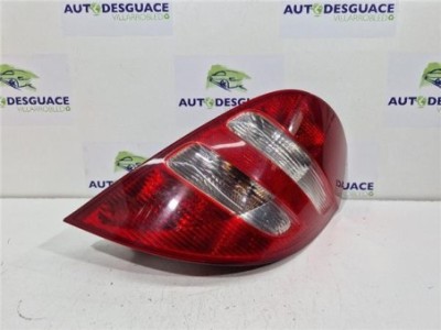 Piloto Trasero Derecho Mercedes-Benz Clase A  1 5 A 150  [1 5 Ltr  - 70 kW CAT]