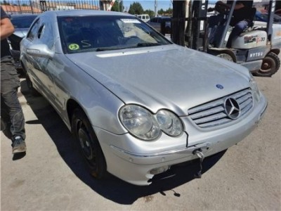 Mangueta Trasera Derecha Mercedes-Benz CLK  Coupe  1 8 200 Compressor  [1 8 Ltr  - 120 kW]