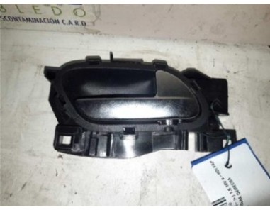 Manilla Interior Puerta Trasera Derecha Peugeot 2008 1 6 16V e-HDi FAP 
