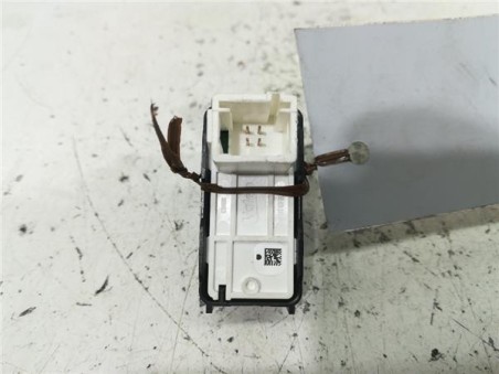 MANDO ELEVALUNAS TRASERO IZQUIERDO Citroen C3  1 6 Elle [1 6 Ltr  - 55 kW Blue-HDI FAP]