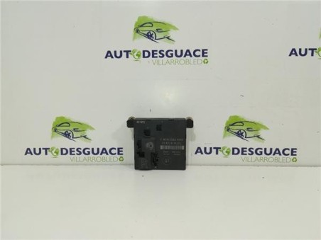 CENTRALITA CIERRE PUERTA TRASERA DERECHA Mercedes-Benz CLS  3 5 350  [3 5 Ltr  - 200 kW V6 CAT]