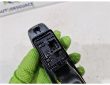 MANDO ELEVALUNAS TRASERO IZQUIERDO Renault Megane IV Berlina 5P  1 5 Business [1 5 Ltr  - 66 kW dCi Diesel FAP Energy]