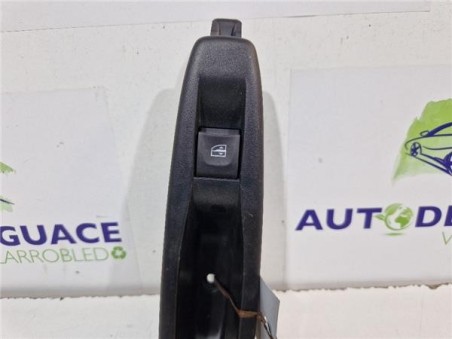 MANDO ELEVALUNAS TRASERO DERECHO Renault Captur I  1 5 Dynamique [1 5 Ltr  - 66 kW dCi Diesel FAP Energy]