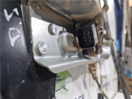 Elevalunas Electrico Delantero Izquierdo Mercedes-Benz Clase C  Berlina  2 2 220 CDI  [2 2 Ltr  - 105 kW CDI CAT]