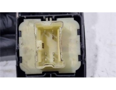 MANDO ELEVALUNAS DELANTERO IZQUIERDO Renault Kangoo II  1 5 Emotion [1 5 Ltr  - 55 kW dCi Diesel FAP]