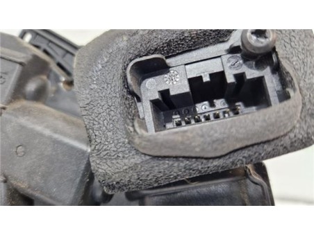 Cerradura Puerta Trasera Derecha Seat Leon  2 0 FR [2 0 Ltr  - 135 kW TDI]