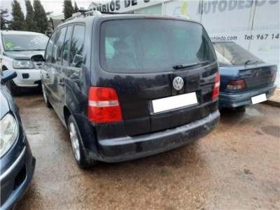 Volkswagen Touran  2 0 TDI 2