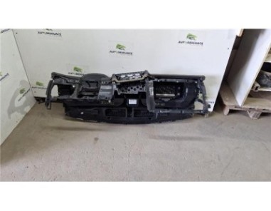 Salpicadero Volkswagen Golf VII  1 6 Business BlueMotion Tech  [1 6 Ltr  - 77 kW TDI DPF]