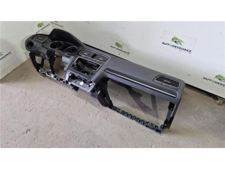 Salpicadero Volkswagen Golf VII  1 6 Business BlueMotion Tech  [1 6 Ltr  - 77 kW TDI DPF]