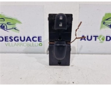 MANDO ELEVALUNAS DELANTERO DERECHO Nissan Qashqai  1 5 Tekna Premium [1 5 Ltr  - 81 kW Turbodiesel CAT]