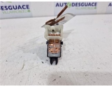 MANDO ELEVALUNAS TRASERO DERECHO Nissan Qashqai  1 5 Tekna Premium [1 5 Ltr  - 81 kW Turbodiesel CAT]