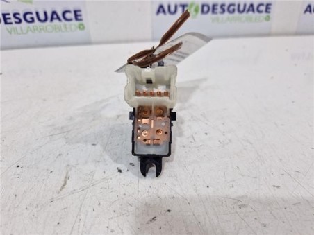 MANDO ELEVALUNAS TRASERO DERECHO Nissan Qashqai  1 5 Tekna Premium [1 5 Ltr  - 81 kW Turbodiesel CAT]