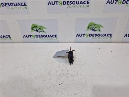 MANDO ELEVALUNAS TRASERO IZQUIERDO Nissan Qashqai  1 5 Tekna Premium [1 5 Ltr  - 81 kW Turbodiesel CAT]