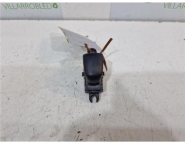 MANDO ELEVALUNAS TRASERO IZQUIERDO Nissan Qashqai  1 5 Tekna Premium [1 5 Ltr  - 81 kW Turbodiesel CAT]