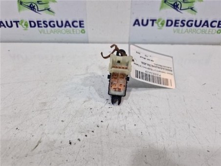 MANDO ELEVALUNAS TRASERO IZQUIERDO Nissan Qashqai  1 5 Tekna Premium [1 5 Ltr  - 81 kW Turbodiesel CAT]