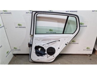 Puerta Trasera Derecha Volkswagen Golf V  1 9 TDI
