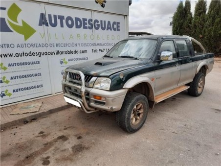 Piloto Trasero Derecho Mitsubishi L200  2 5 2500  GL  Diesel [2 5 Ltr  - 55 kW Diesel]