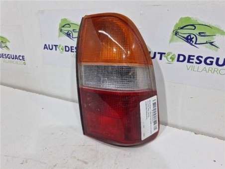 Piloto Trasero Derecho Mitsubishi L200  2 5 2500  GL  Diesel [2 5 Ltr  - 55 kW Diesel]
