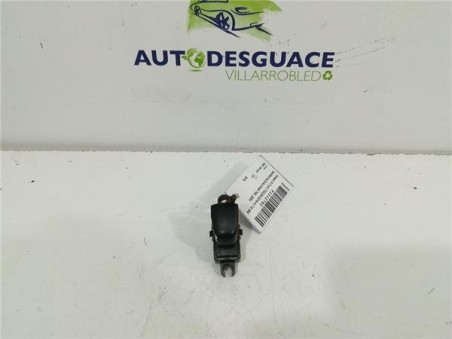 MANDO ELEVALUNAS TRASERO IZQUIERDO Nissan X-Trail  1 6 360° [1 6 Ltr  - 96 kW dCi Turbodiesel CAT]