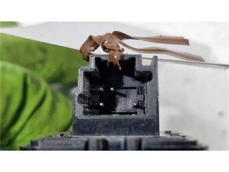 MANDO ELEVALUNAS DELANTERO DERECHO Renault Arkana  1 3 Intens [1 3 Ltr  - 103 kW TCE]