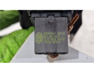 MANDO ELEVALUNAS DELANTERO DERECHO Volkswagen Golf VI  2 0 Advance [2 0 Ltr  - 81 kW TDI]