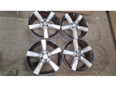 JUEGO LLANTAS Volkswagen Golf V  1 4 TSI