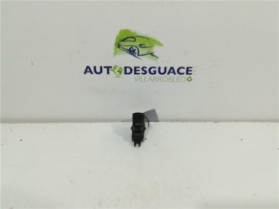 MANDO ELEVALUNAS TRASERO DERECHO Nissan X-Trail  1 6 360° [1 6 Ltr  - 96 kW dCi Turbodiesel CAT]