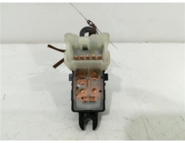 MANDO ELEVALUNAS TRASERO DERECHO Nissan X-Trail  1 6 360° [1 6 Ltr  - 96 kW dCi Turbodiesel CAT]